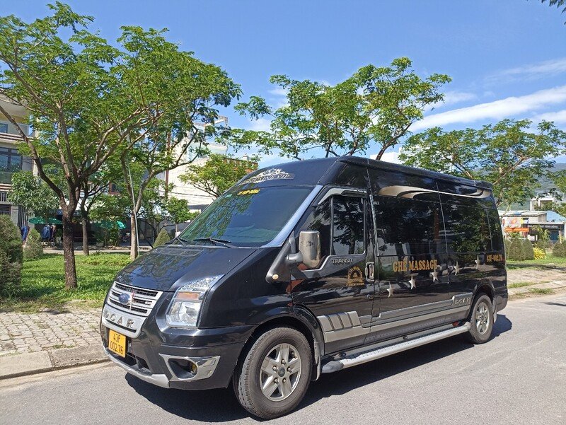 Limousine Huế đi Đà Nẵng