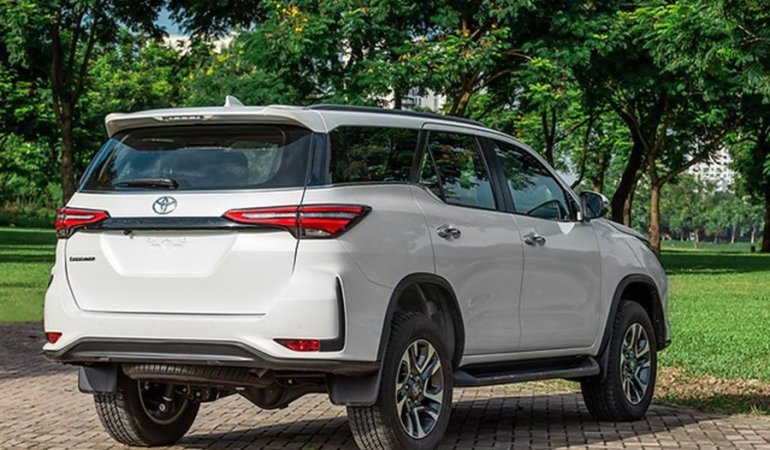 Huế – Đà Nẵng (150,000đ / 1 vé ghép Xe Fortuner) –  0762.570.570